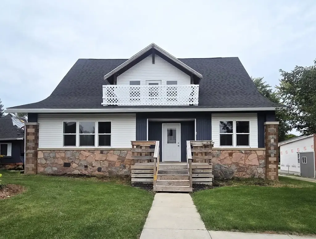 W6180 Main Street, Burnett