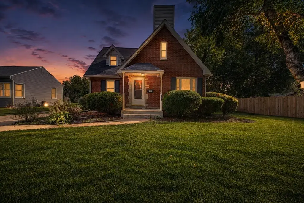 1114 Sherman Avenue, Janesville
