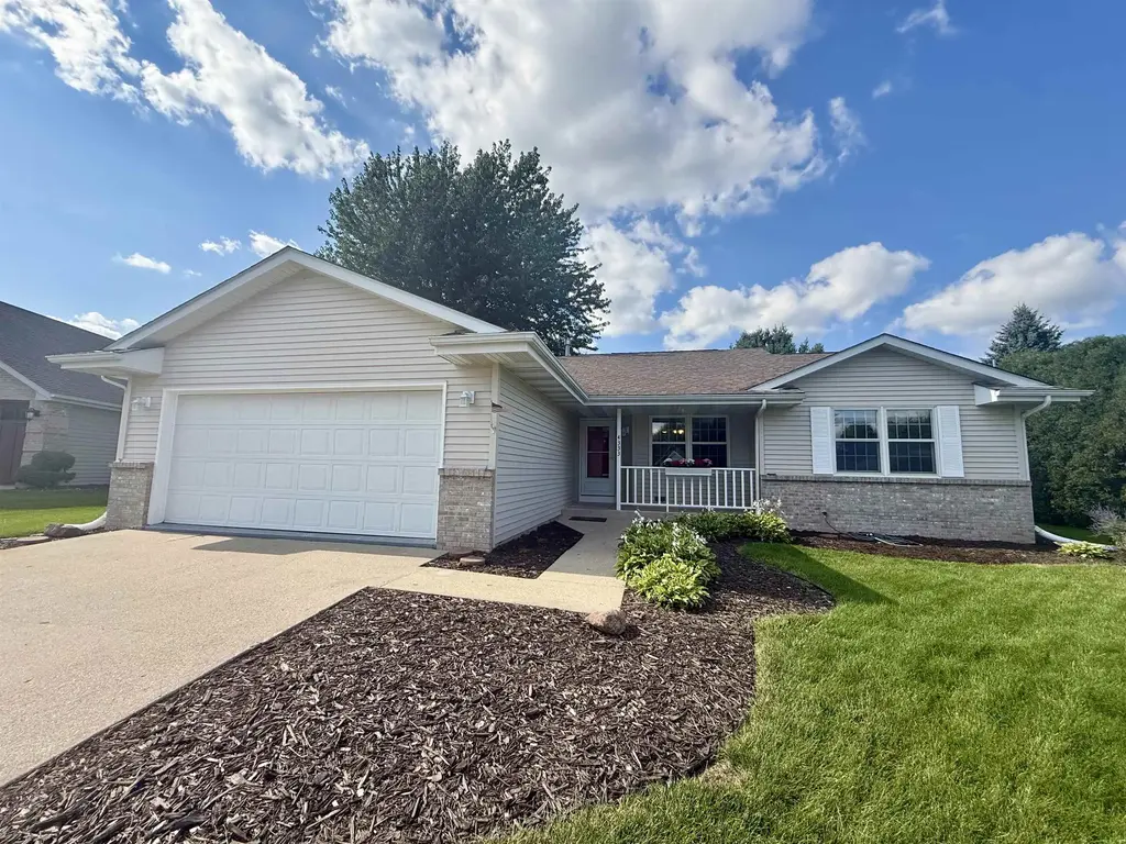 4333 Fieldcrest Drive, Janesville