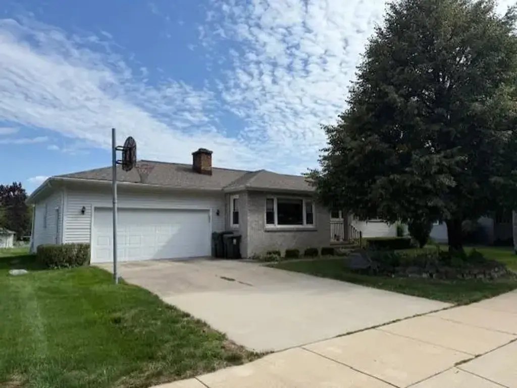 653 Gerald Avenue, Sun Prairie