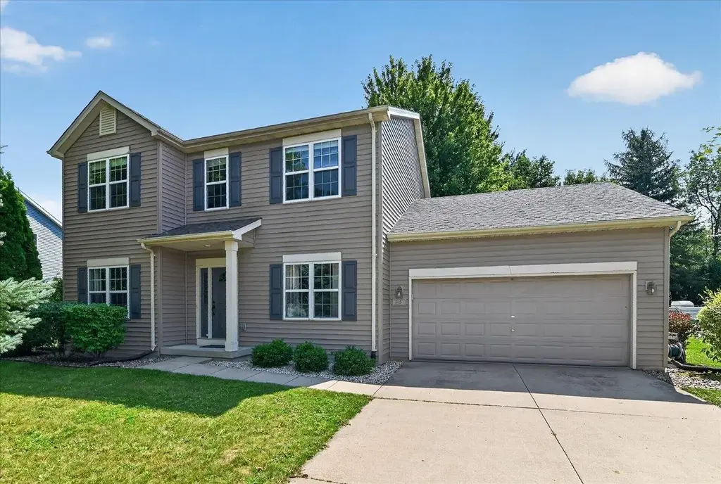 1451 Saint Albert The Great Drive, Sun Prairie