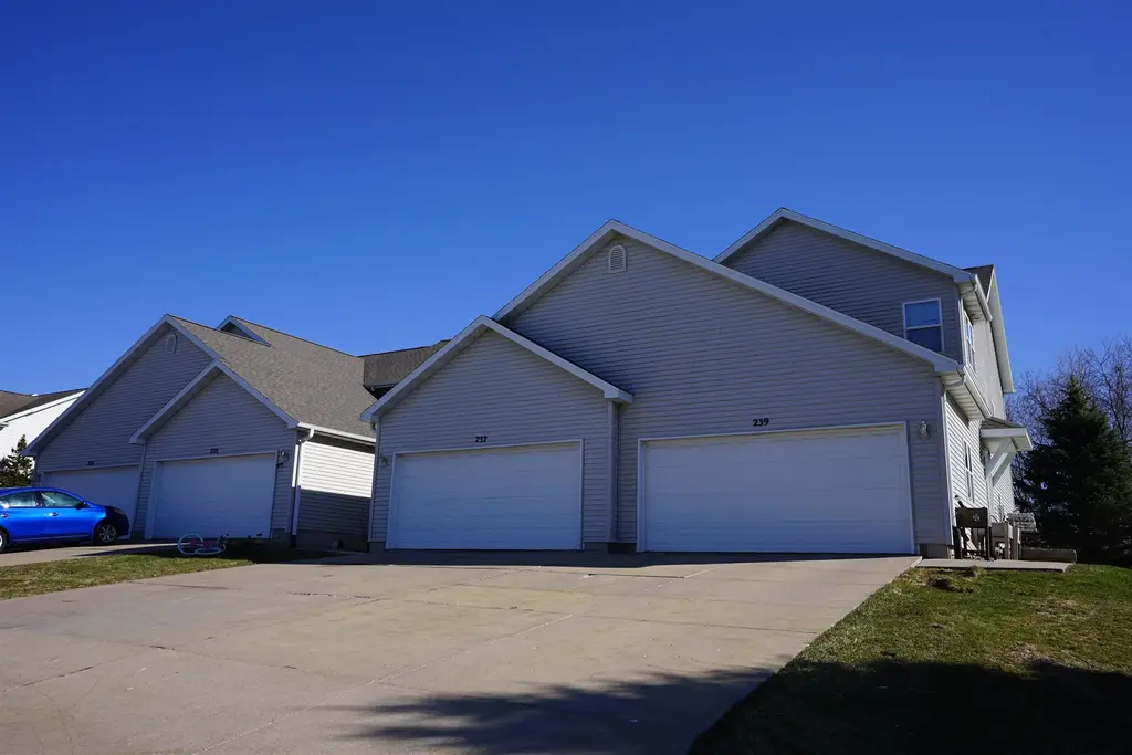231-239 Talon Place, Sun Prairie