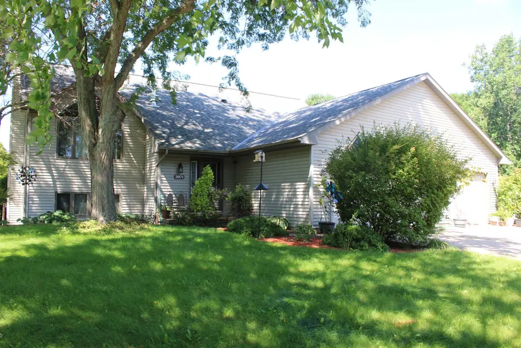 2071 Yahara Drive, Pleasant Springs