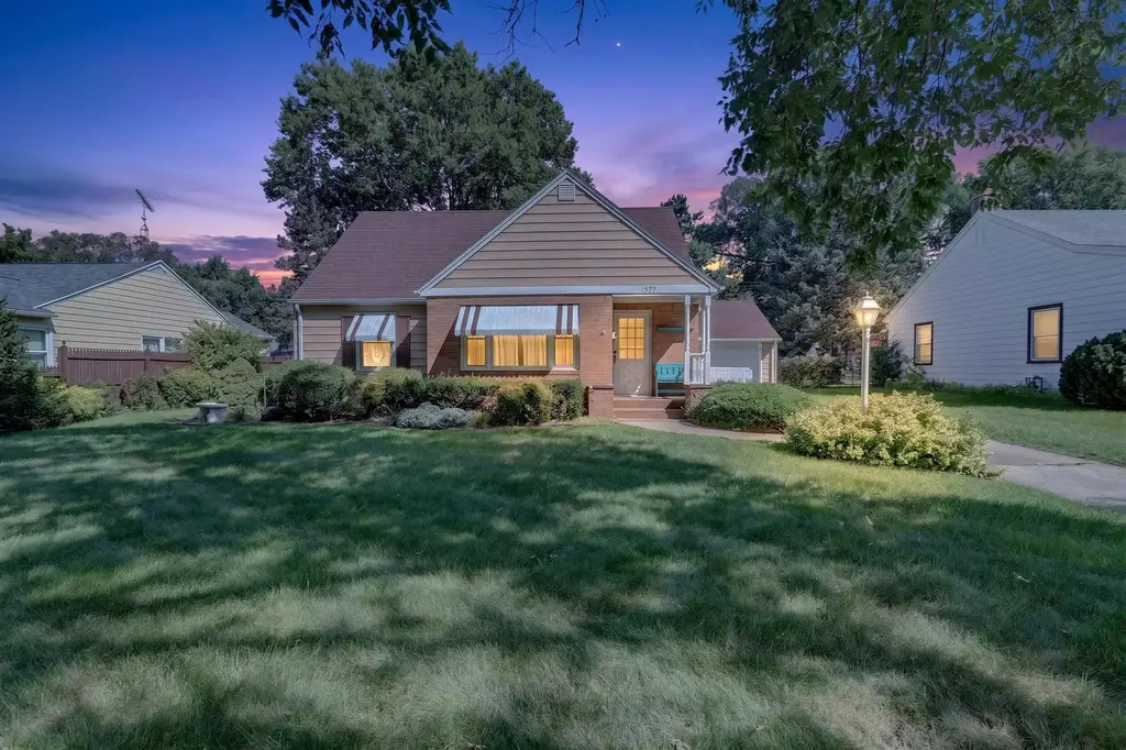 1527 Highland Avenue, Beloit