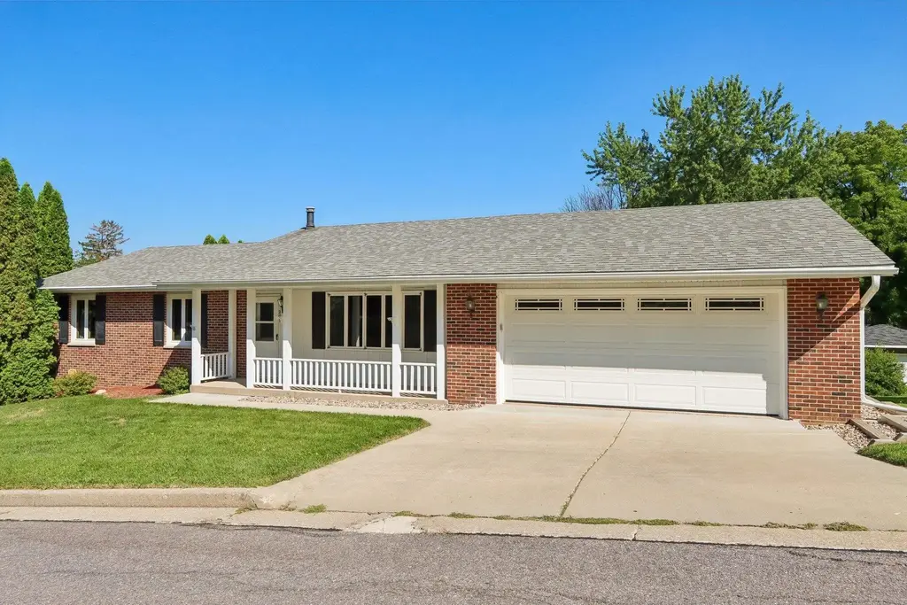 207 Palmer Parkway, Lodi