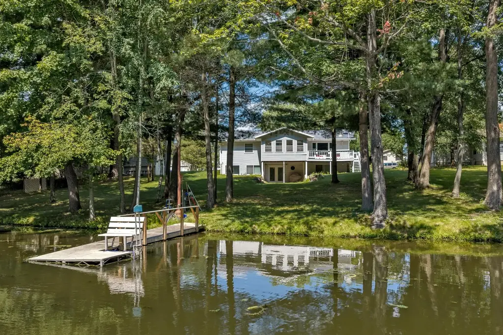401 Hillwood Lane, Friendship