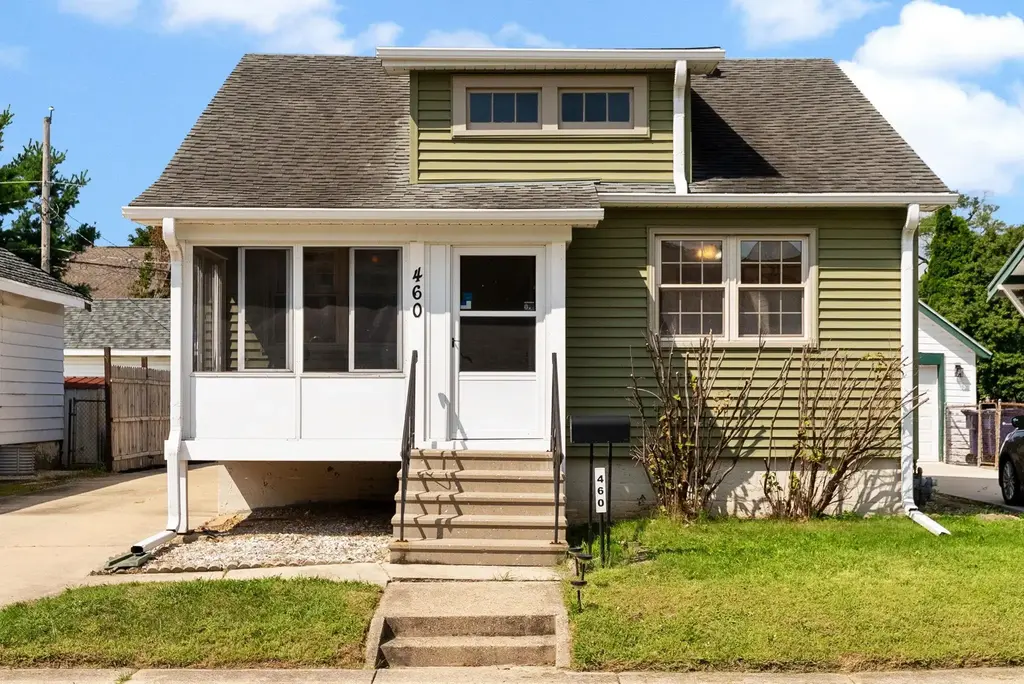 460 S Blackhawk Street, Janesville