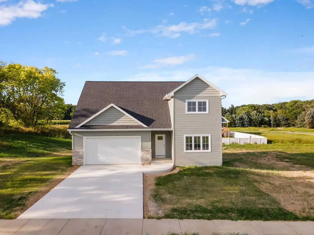 5616 Divine Street, Madison