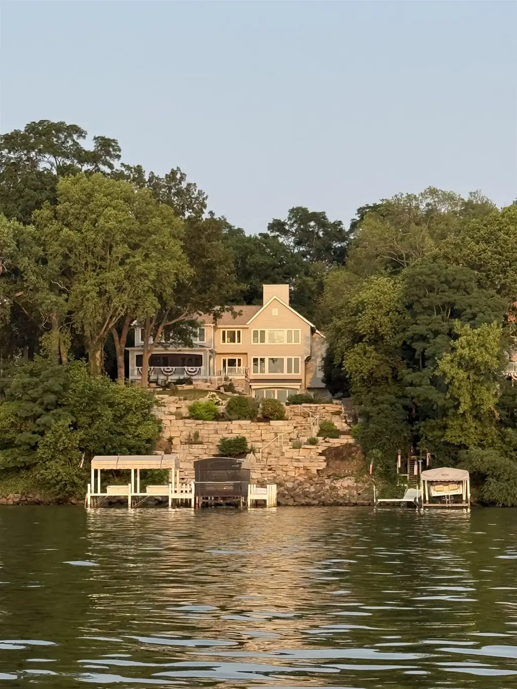 1077 Farwell Drive, Maple Bluff