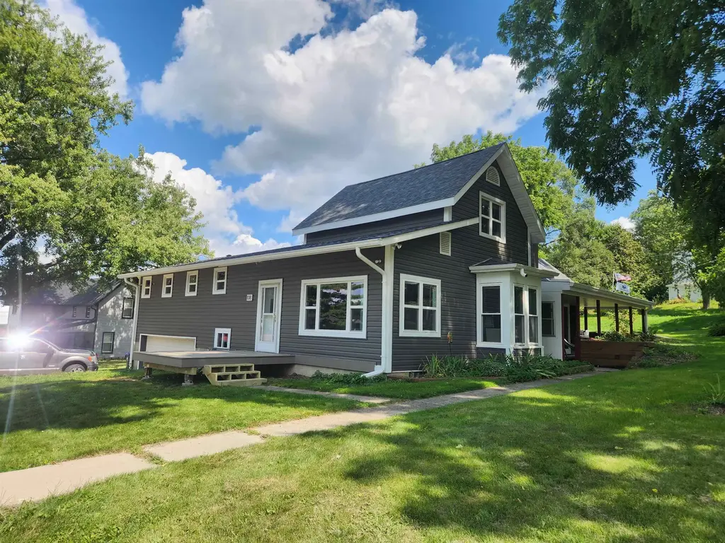 108 N Washington Street, Deerfield
