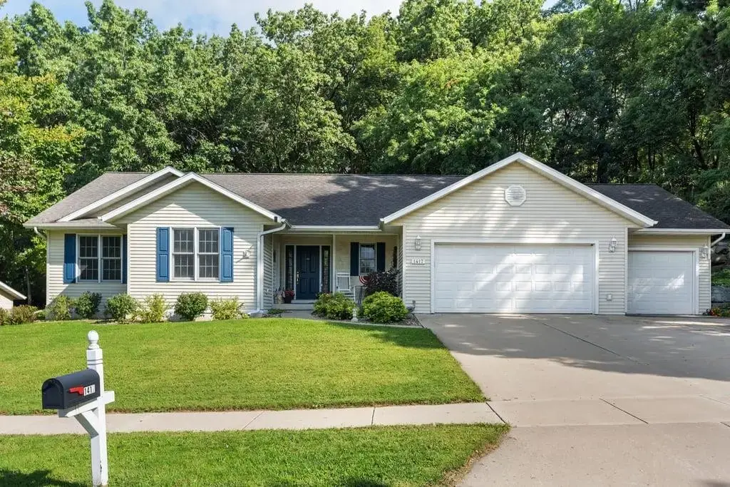 1417 Ridgeview Drive, Reedsburg