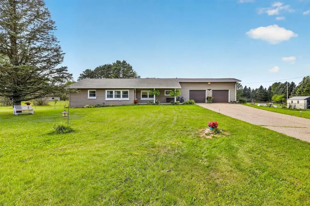 W6219 Bush Road, Wyocena