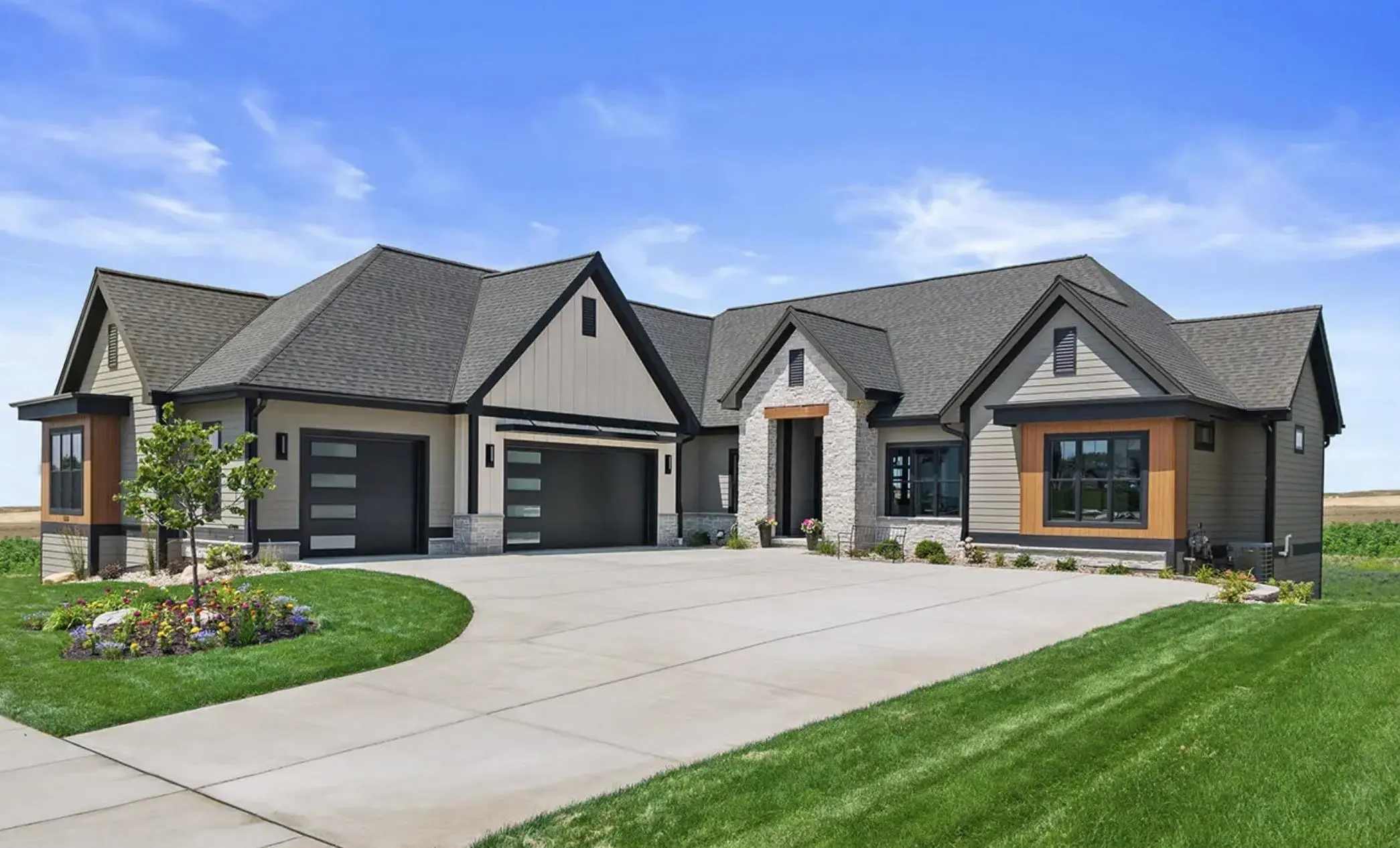 Photo of Listing #2031535