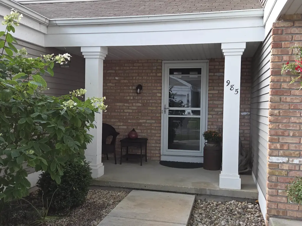 985 Walnut Street, Verona