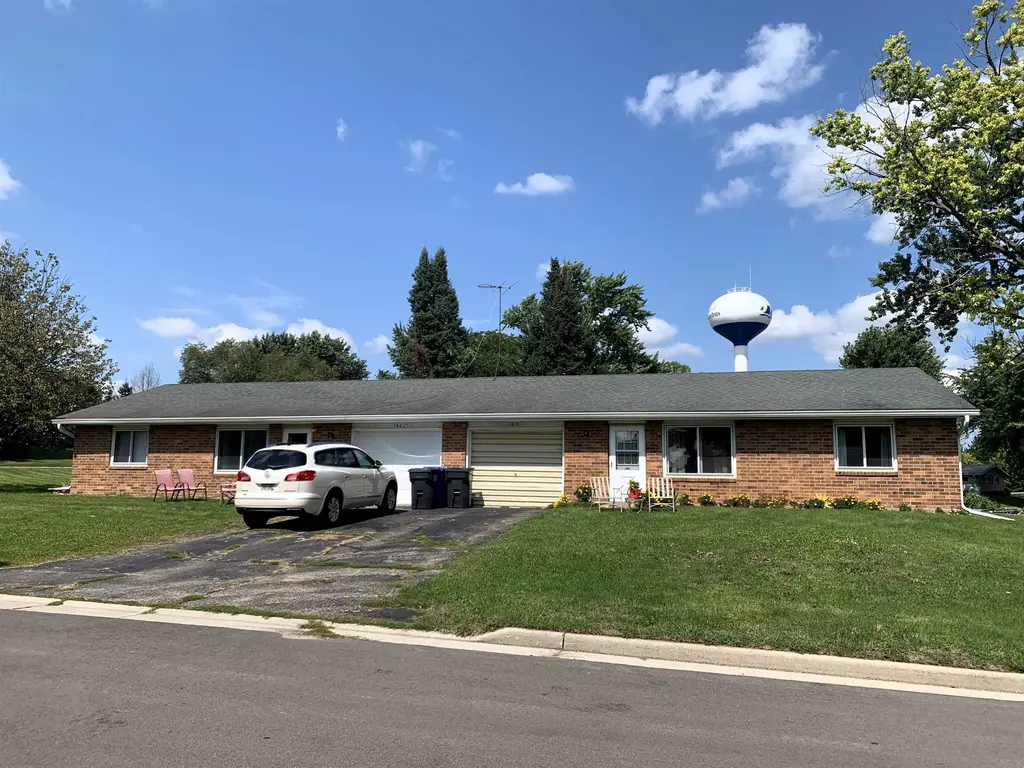 100-102 Hillside Lane, Columbus