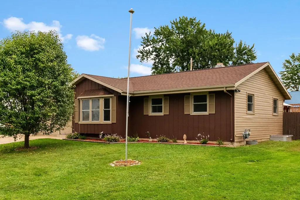 1821 S Marion Avenue, Janesville