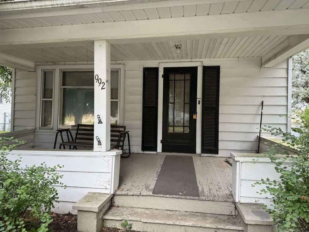 992 N Church Street, Richland Center