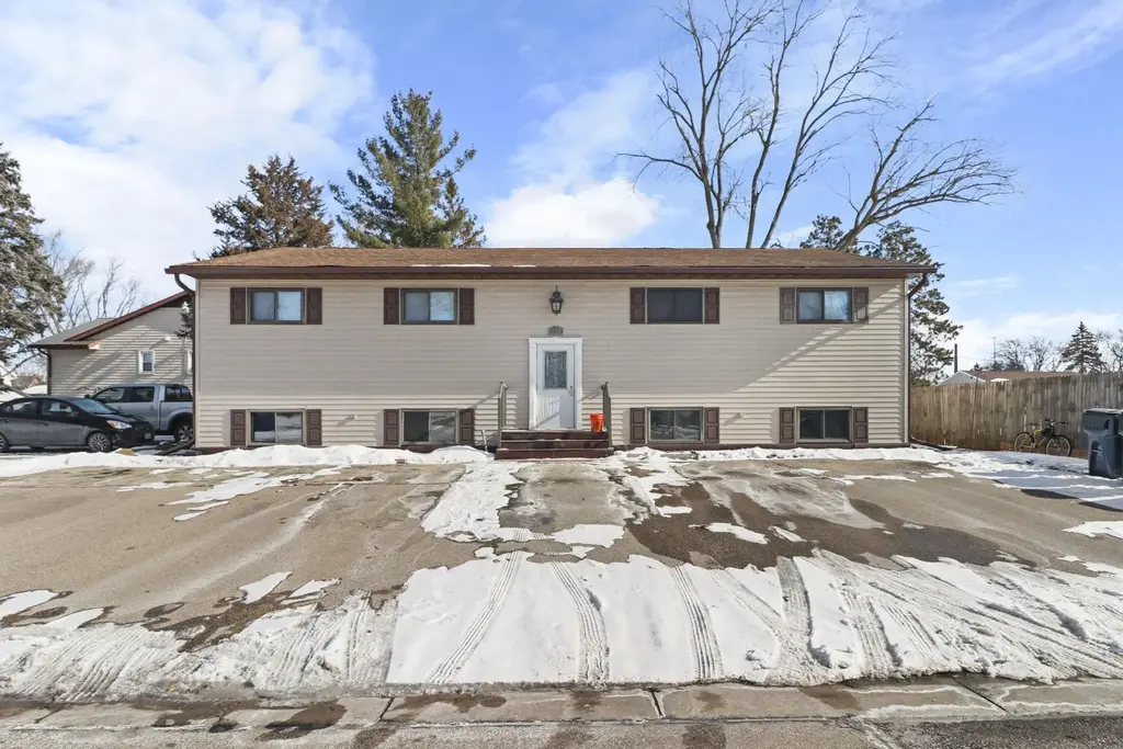 410 Pearl Street, Poynette