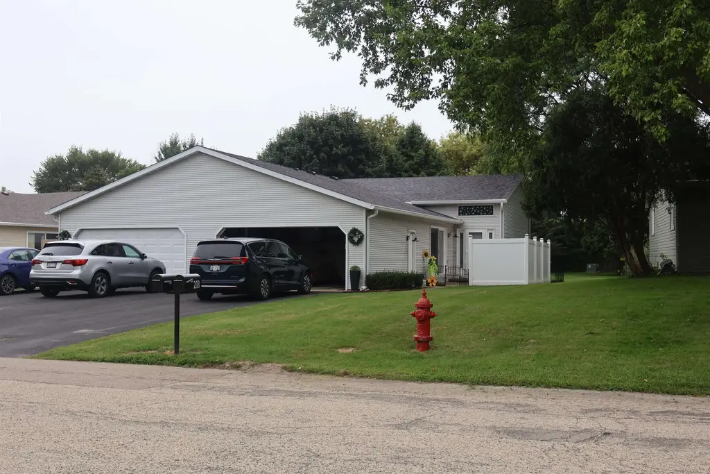 216 - 218 Eilbes Avenue, Beaver Dam