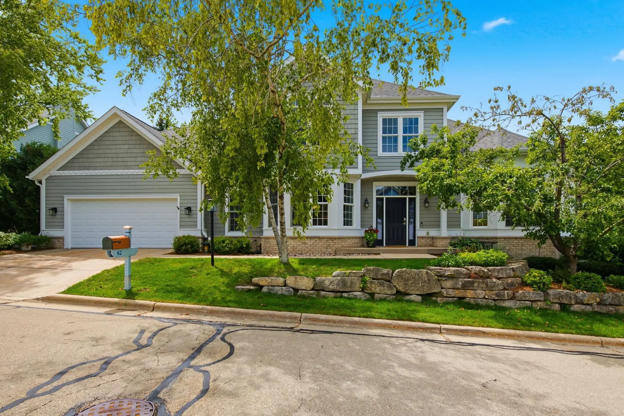 Photo of Listing #2031753