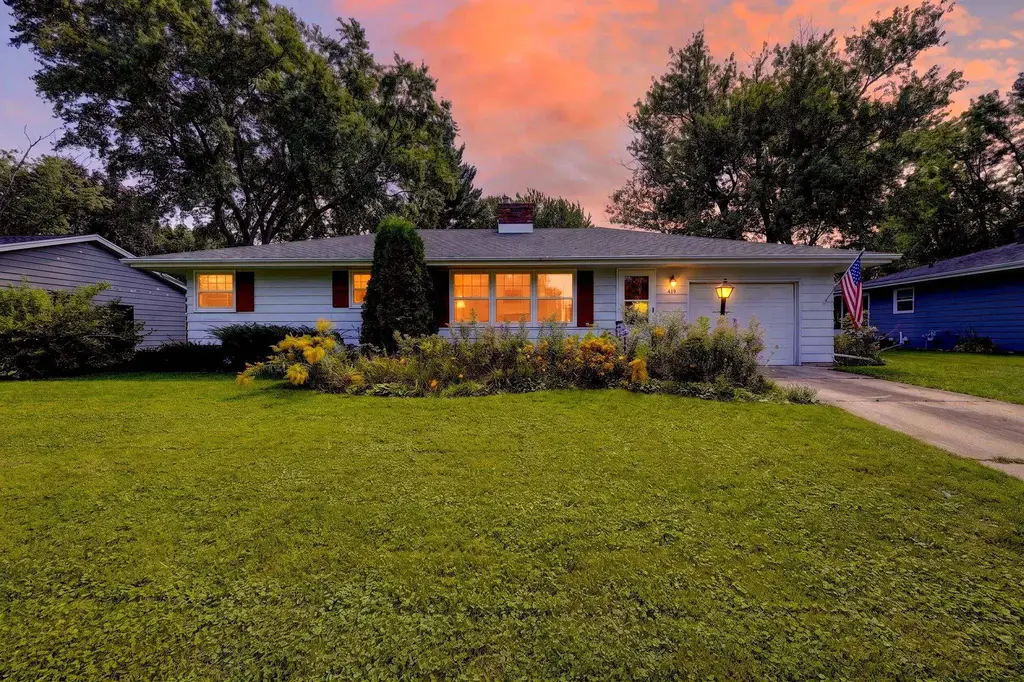 419 W Elm Street, Sun Prairie