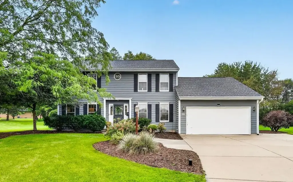 W148n7167 Terriwood Court, Menomonee Falls