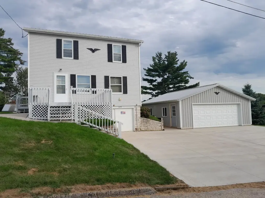 109 Reservoir Street, Potosi