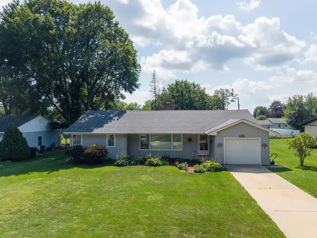 2003 Woodruff Boulevard, Janesville