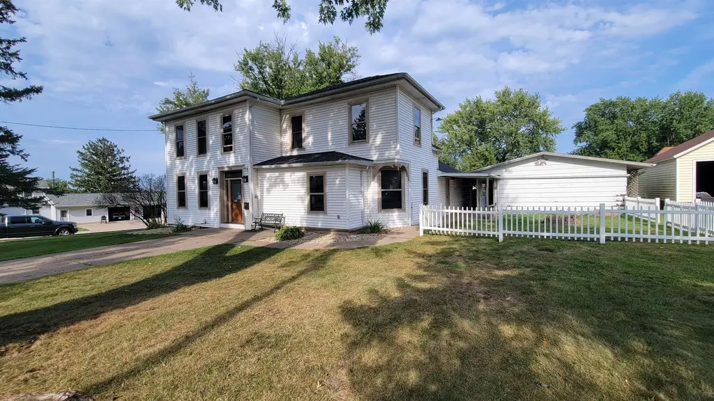 408 S Adams Street, Lancaster