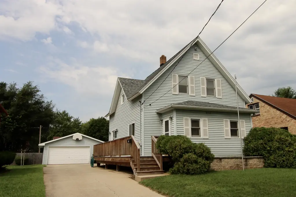 842 Grant Street, Beloit