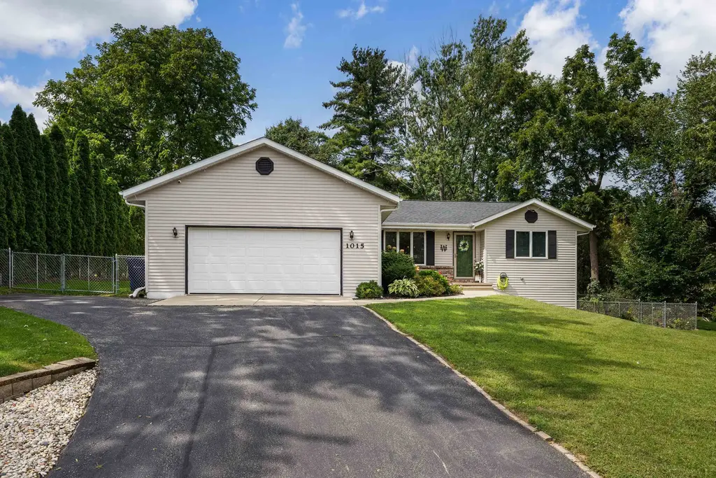 1015 N Willard Avenue, Janesville