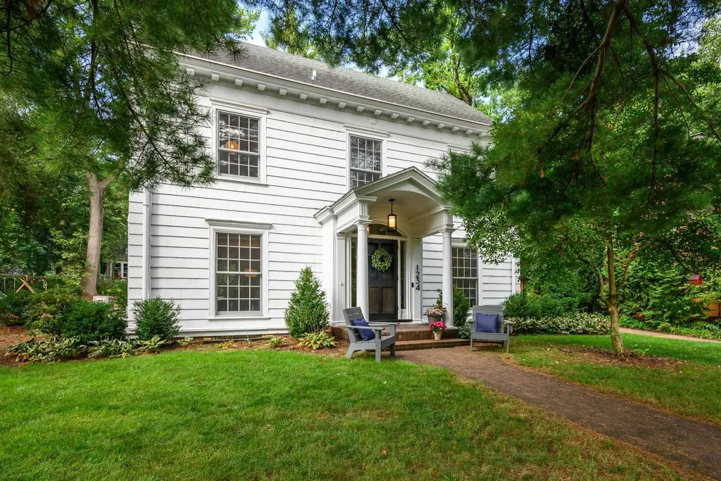1234 Wellesley Road, Shorewood Hills