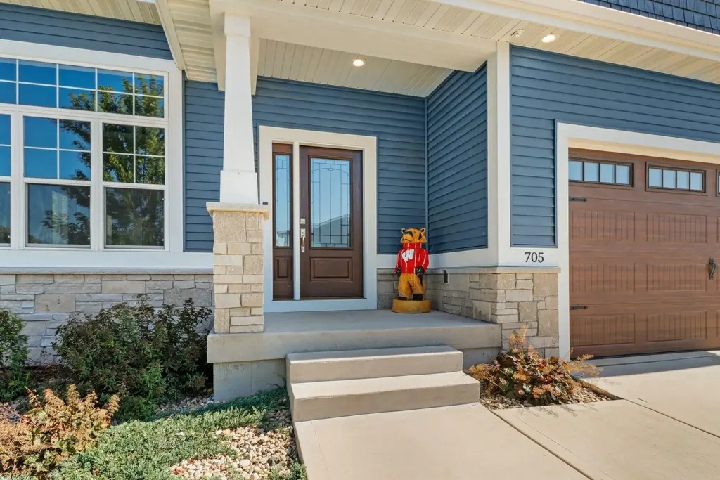 705 Mozart Street, Verona