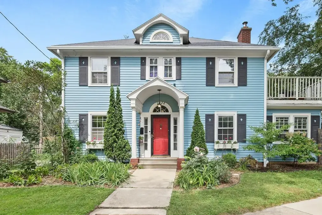 1928 Commonwealth Avenue, Madison