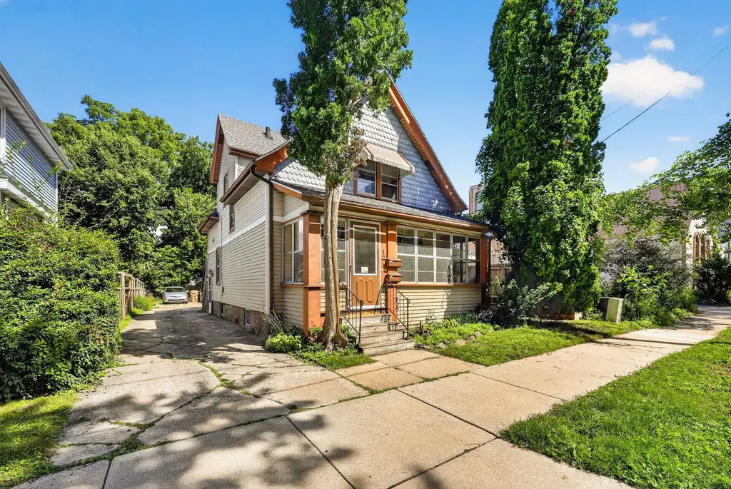 17 N 7th Street, Madison