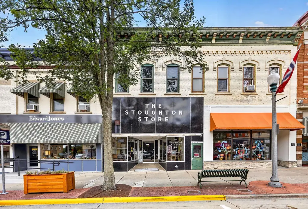 120-124 E Main Street, Stoughton