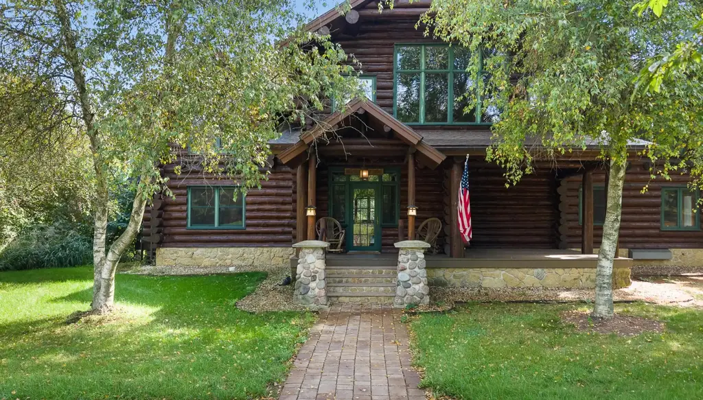 2195 County Road Z, Blue Mounds