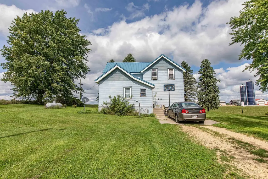 5215 County Road Yz, Dodgeville