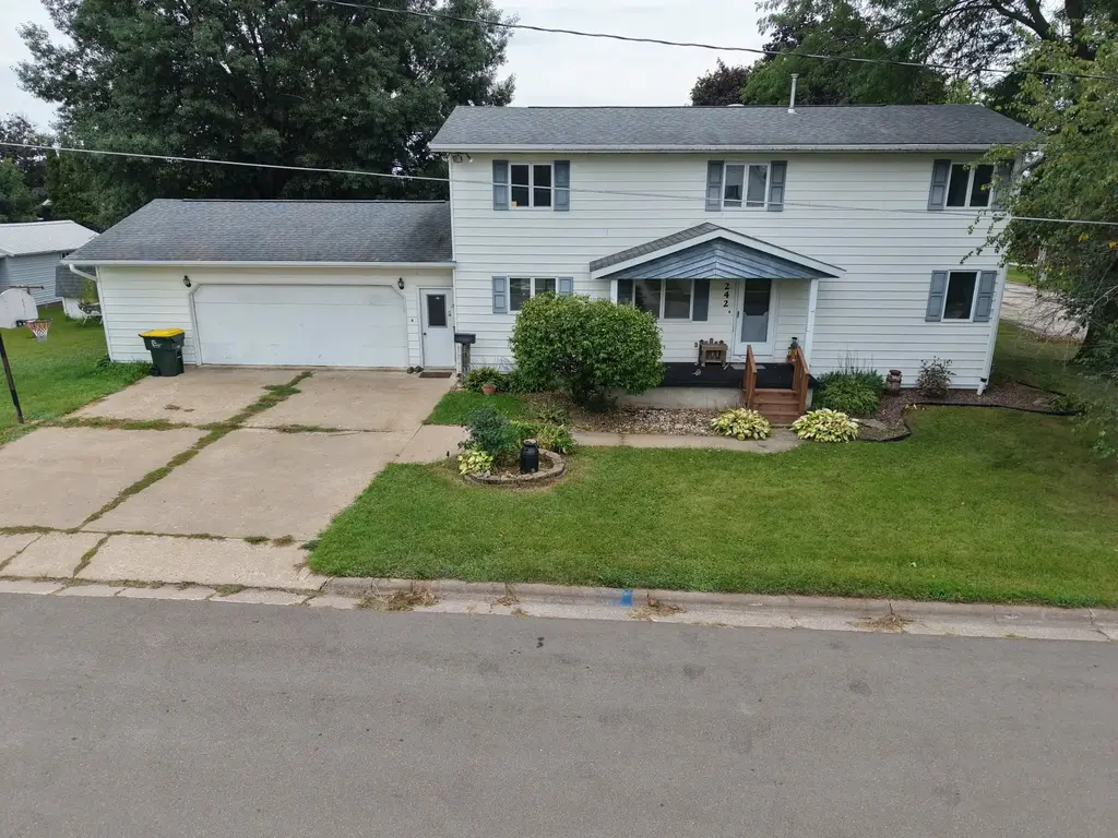 242 S Taylor Street, Lancaster