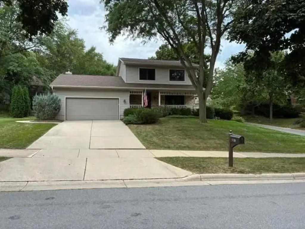 1138 N Westfield Road, Madison