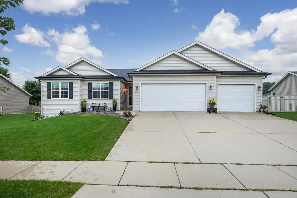 867 Hain Road, Edgerton