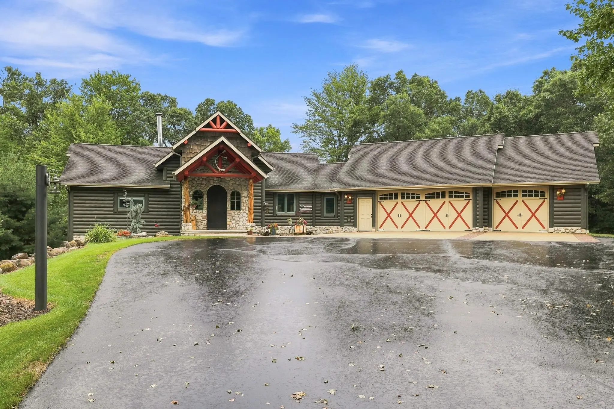 Photo of Listing #2032142