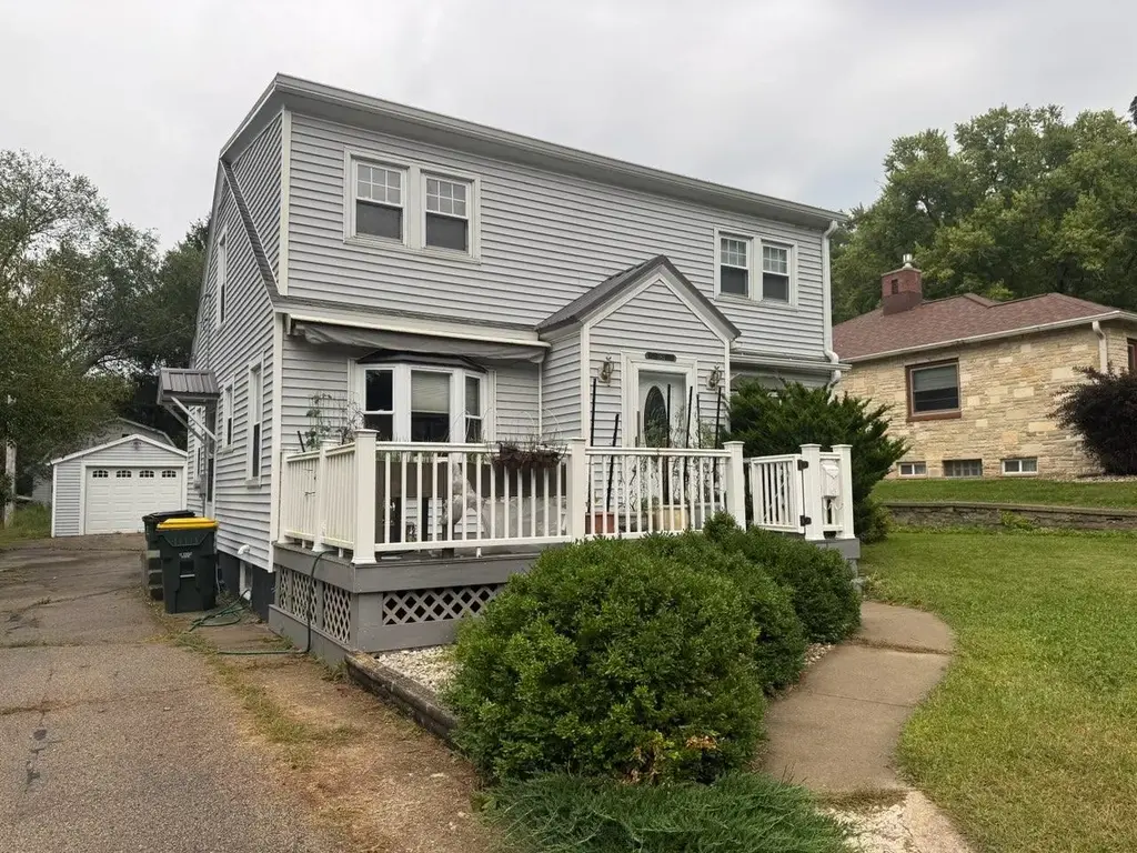584 E 3rd Street, Richland Center