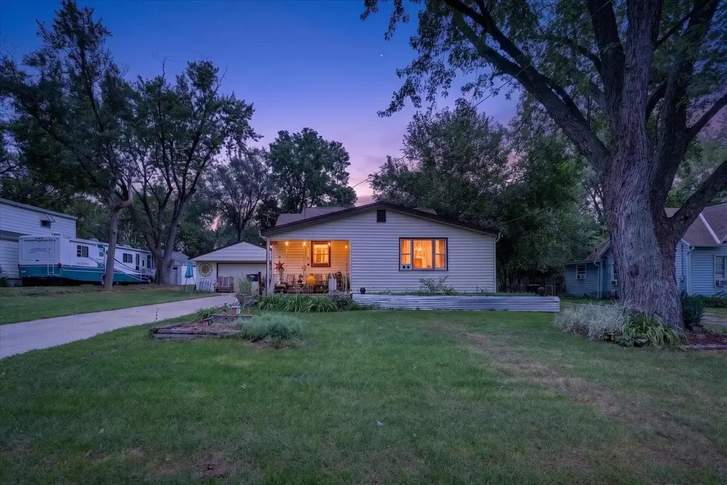 1517 Moore Street, Beloit