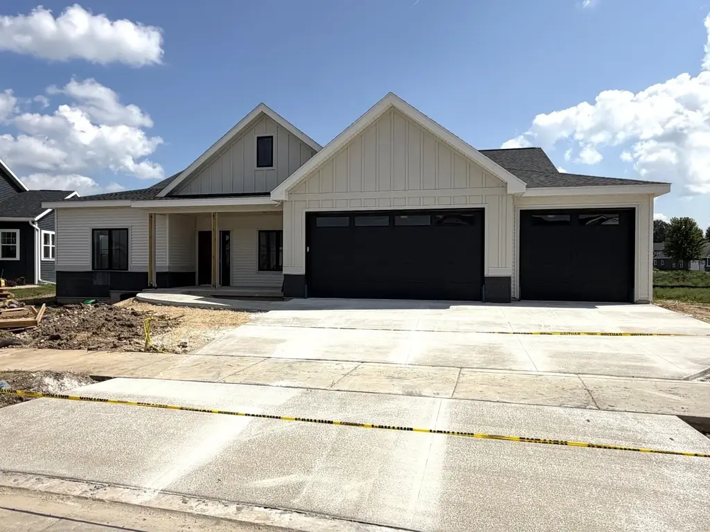 7699 Stonecrop Way, DeForest