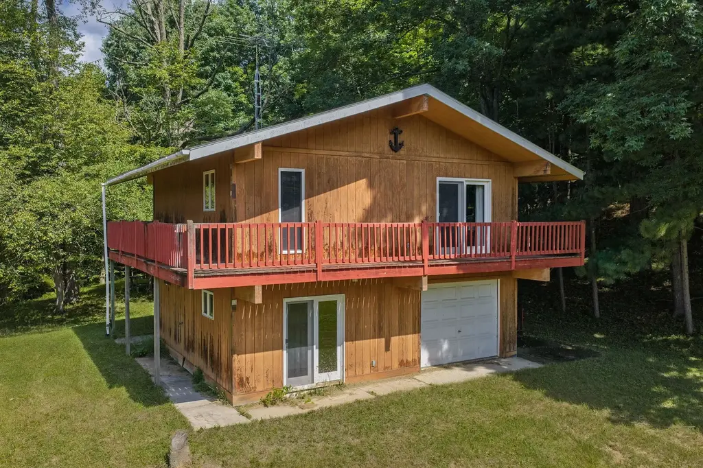 S963 W Redstone Drive, La Valle