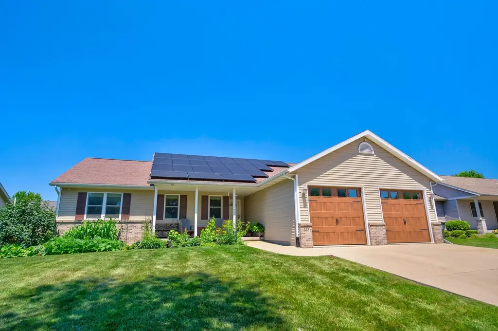 332 Sandridge Trail, Sun Prairie