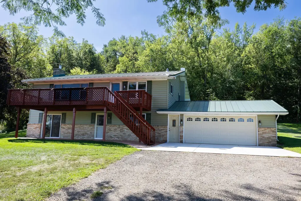 6932 E Sawle Road, Arena