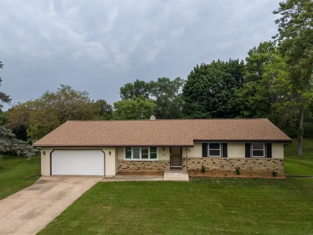 1936 River View Drive, Janesville