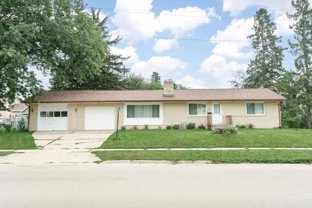 478 N Arch Street, Janesville
